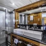 28-Arago-VIP-bathroom_