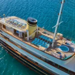 03-Casablanca-flybridge-view_