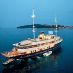 04-Casablanca-starboard_