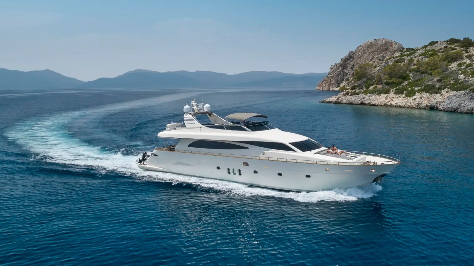 Book Early Cruise First 2026 Yacht Charter Benefits with Ionian Ray