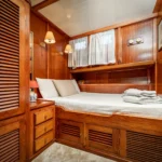 MYRA MOTOR SAILER INTERIOR (5)