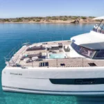 CHRISTAL MIO CATAMARAN EXTERIOR (31)