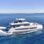 CHRISTAL MIO CATAMARAN EXTERIOR (7)